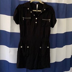 Kensie Black tunic top with silver accents